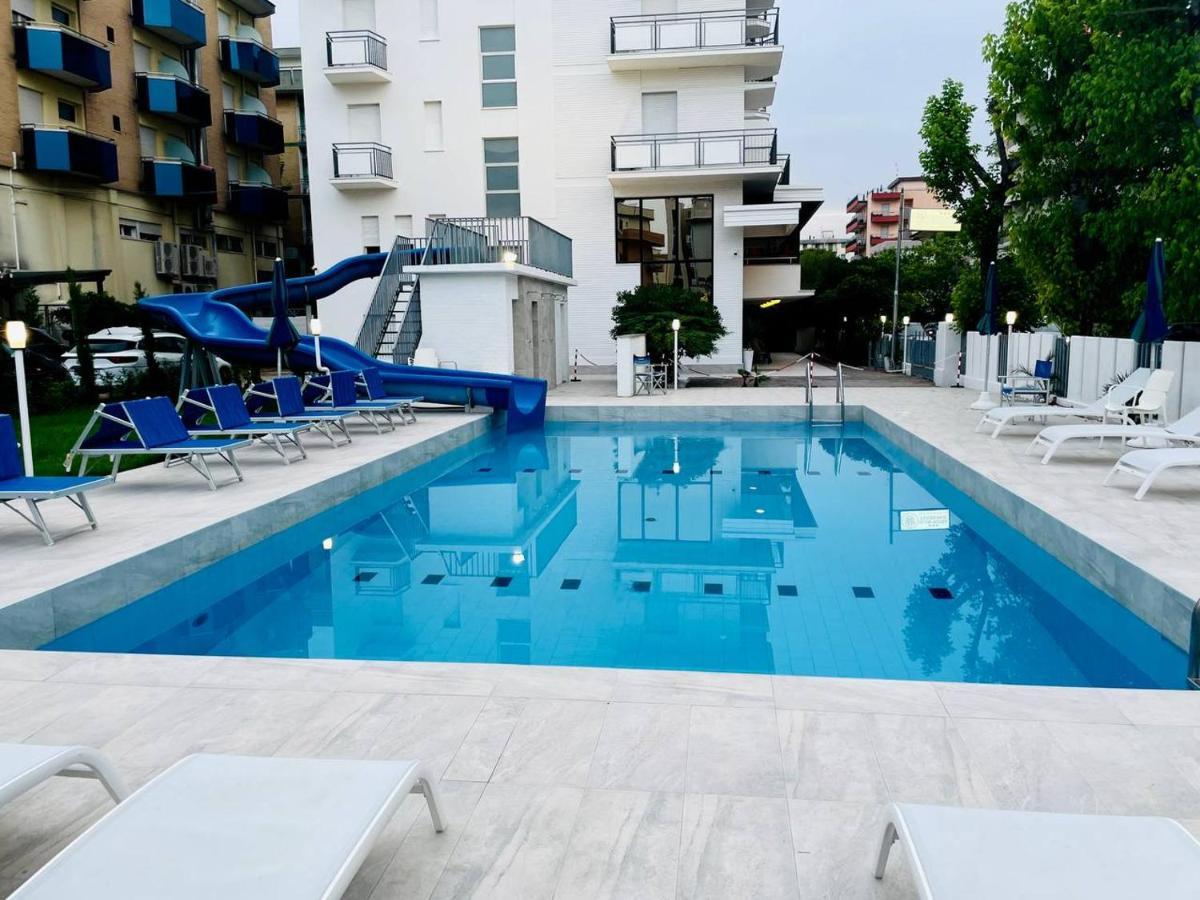 Clubhotel Residence 체제나티코 외부 사진