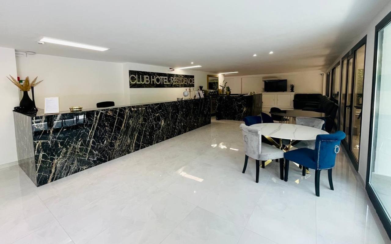Clubhotel Residence 체제나티코 외부 사진