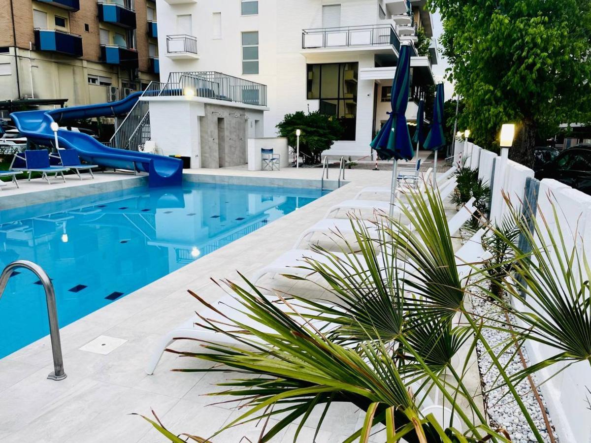 Clubhotel Residence 체제나티코 외부 사진